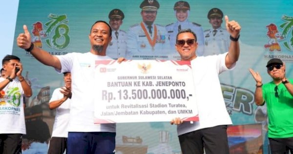 Gubernur Sulsel Serahkan Rp13,5 M untuk Revitalisasi Stadion Turatea dan Infrastruktur Jeneponto