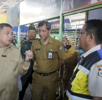 Munafri Pastikan Harga Pangan Terkendali di Pasar Makassar