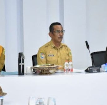 Sekda Sinjai Ikuti Rakor Inflasi dan Evaluasi Program 3 Juta Rumah Secara Virtual