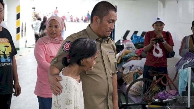 Bupati Lutim Ibas Turun Langsung ke Lokasi Kebakaran Hebat di Sorowako.