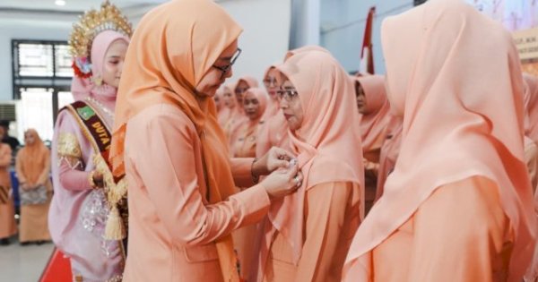 Melani Simon Jufri Lantik Pengurus DWP Kabupaten Sidrap, Dorong Sinergi Tangani Stunting