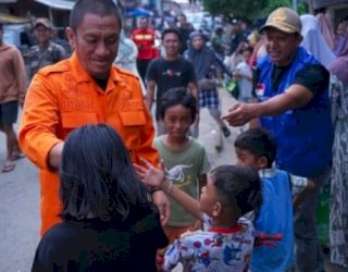Sentuhan Empati Bupati Luwu Timur untuk Korban Kebakaran di Sorowako