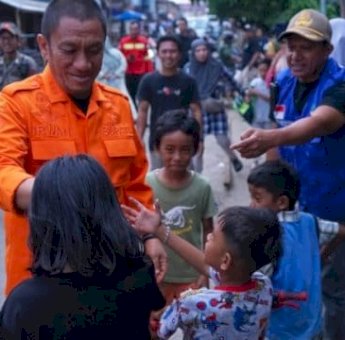 Sentuhan Empati Bupati Luwu Timur untuk Korban Kebakaran di Sorowako