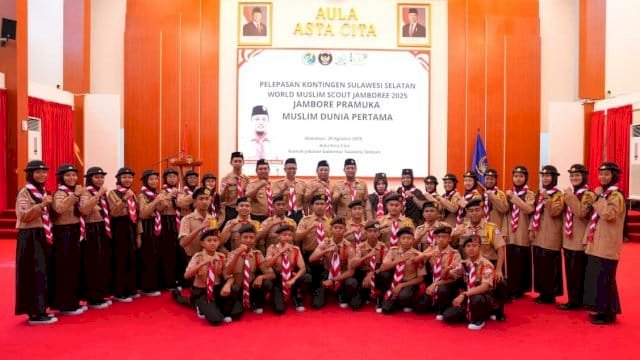 Gubernur Andi Sudirman Lepas 460 Pramuka Kontingen Sulsel ke World Muslim Scout Jamboree 2025.