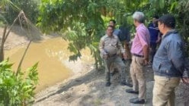 Diduga Tak Berizin, Komisi B DPRD Palopo Sidak Proyek Pengerukan Sungai
