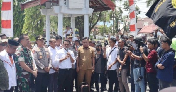 Bupati Dampingi Aksi Unjuk Aliansi Mahasiswa dan Masyarakat, Komitmen Kawal Aspirasi Hingga Pusat