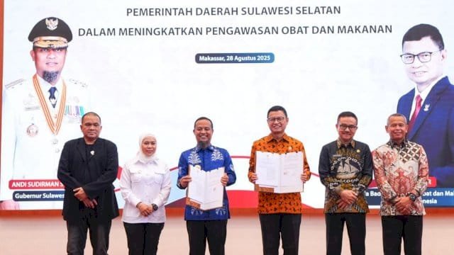 Pemprov Sulsel Bersama BPOM resmi menandatangani nota kesepahaman (MoU) dan hibah lahan seluas 10 hektare untuk pendirian Politeknik BPOM.