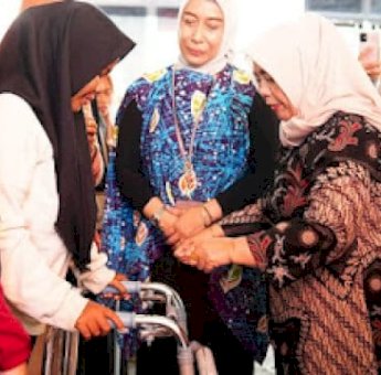 Sinergitas Pemda-Pusat, Bupati Sinjai Salurkan Bantuan ATENSI bagi Kelompok Rentan