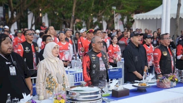 Pemerintah Kota Makassar menggelar jamuan makan malam untuk ratusan bikers dari seluruh Indonesia.
