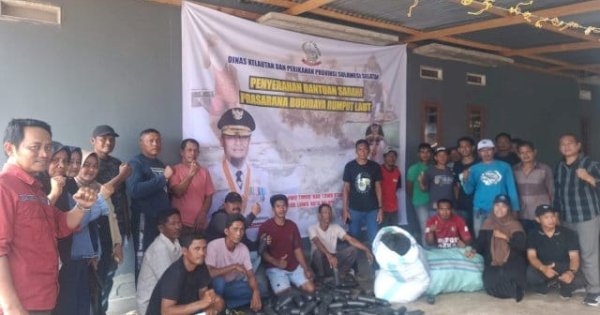 Pemprov Sulsel Salurkan 141 Ton Bibit Rumput Laut dan 117 Ribu Pelampung untuk Petani di Luwu Raya