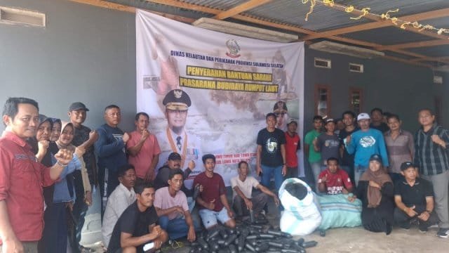 Pemprov Sulsel Salurkan Bantuan Bibit Rumput Laut dan Pelampung untuk Petani di Luwu Raya
