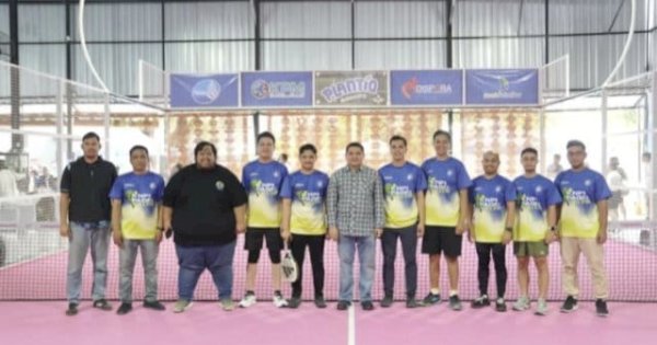 Wali Kota Munafri Buka Kompetisi KNPI Padel Society 2025 di Makassar