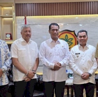 Irwan Hamid Dorong Stabilitas Harga Gabah demi Kesejahteraan Petani Pinrang