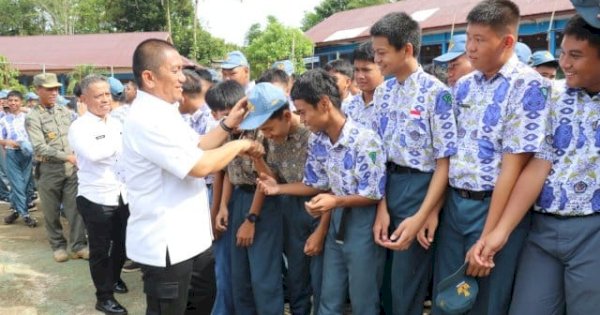 Bupati Ibas Ingatkan Pelajar Lutim: Jauhi Narkoba, Rokok, dan Tawuran