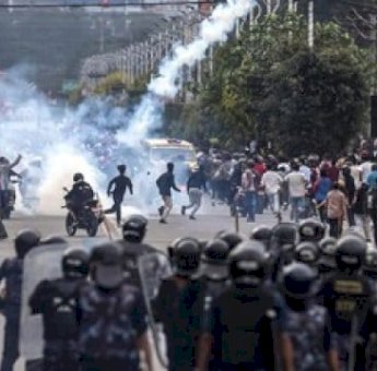 Ngeri! Istri Mantan PM Nepal Tewas Saat Rumahnya Dibakar Demonstran