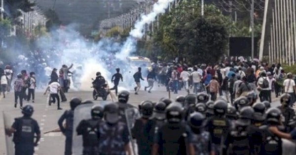 Ngeri! Istri Mantan PM Nepal Tewas Saat Rumahnya Dibakar Demonstran