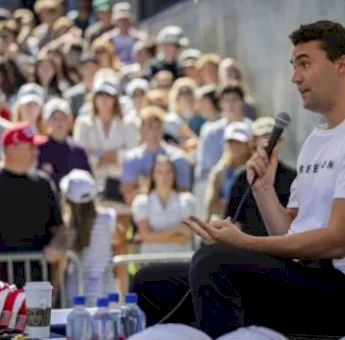 Charlie Kirk, Pendukung Trump dan Israel Tewas Ditembak saat Kampanye di Kampus