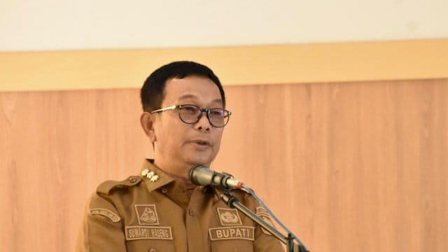Bupati Soppeng Suwardi Haseng.