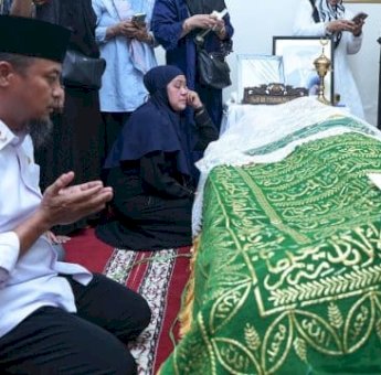 Gubernur Andi Sudirman Sampaikan Duka Cita atas Wafatnya Prof Paturungi Parawansa