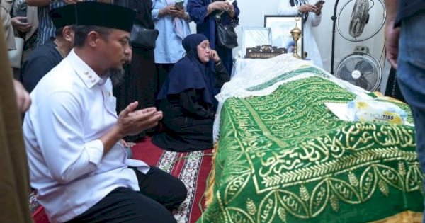 Gubernur Andi Sudirman Sampaikan Duka Cita atas Wafatnya Prof Paturungi Parawansa
