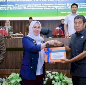 Ketua DPRD Barru Terima Rancangan Peraturan Daerah Tentang Perubahan APBD Tahun 2025