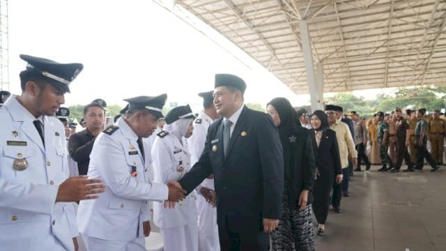 Wali Kota Makassar, Munafri Arifuddin, melantik 263 pejabat pengawas di lingkup Pemerintah Kota Makassar.