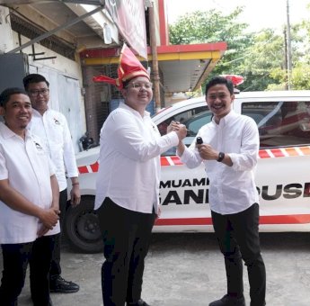 Langkah Nyata PSI Sulsel: Ambulans Diserahkan untuk Masyarakat Gowa