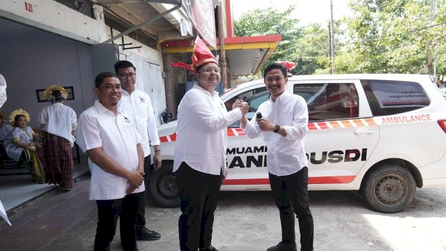 Langkah Nyata PSI Sulsel: Ambulans Diserahkan untuk Masyarakat Gowa