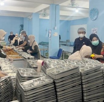 Wabup Sidrap Nurkanaah Keliling Tinjau SPPG, Pastikan MBG Lancar