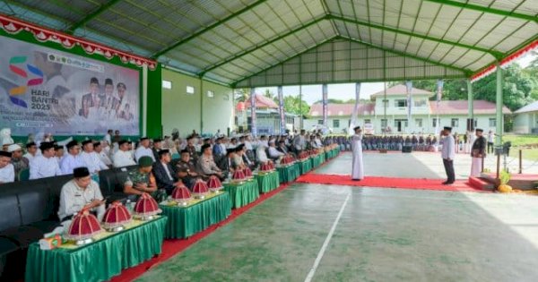 Gubernur Sulsel Serahkan Rp5 Miliar untuk Perbaikan Jalan ke Ponpes DDI Mangkoso Barru
