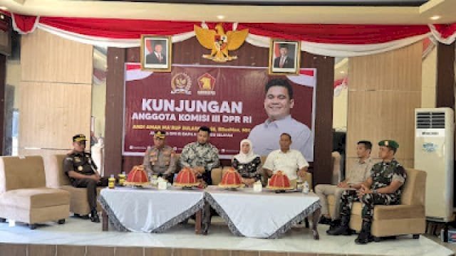 Bupati Sinjai Hj. Ratnawati Arif bersama Wakil Bupati Andi Mahyanto Mazda menerima kunjungan reses Anggota Komisi III DPR RI Andi Amar Ma'ruf Sulaiman.