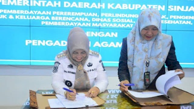 Bupati Sinjai, Hj. Ratnawati Arif, MoI antara Pemerintah Daerah Kabupaten Sinjai dan Pengadilan Agama Sinjai.