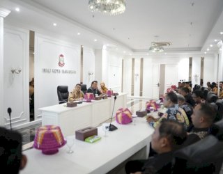 Munafri Dorong PDAM Jadi Teladan Tata Kelola BUMD saat Exit Meeting BPK Sulsel