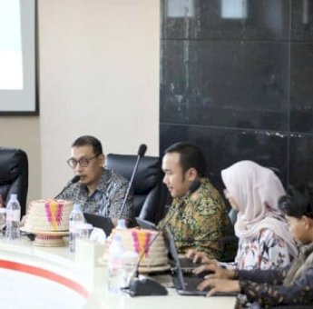 Sekda Zulkifly Sambut Evaluator KemenpanRB, Bahas Evaluasi AKIP 2025