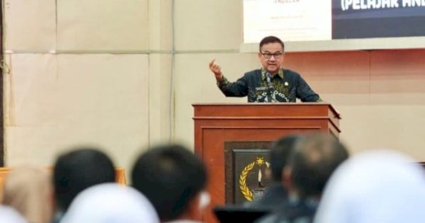 Sekda Sulsel: Lulusan SMK Harus Dibekali Bahasa Asing untuk Pasar Global