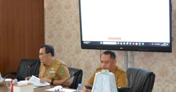 Pemkab Maros Bahas Pencapaian PAD 2025