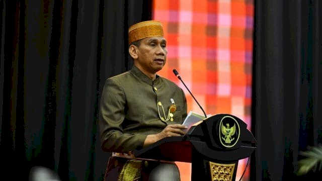 Wakil Menteri Dalam Negeri Komjen Pol (Purn) Akhmad Wiyagus, menghadiri rapat paripurna istimewa Hari Jadi Sulsel ke-356 tahun.