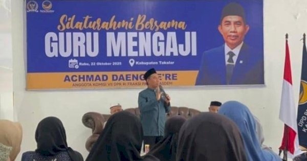 Daeng Se’re Silaturahmi dan Bagikan Sembako untuk Guru Ngaji di Takalar