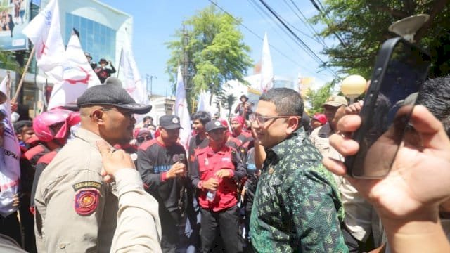 Wali Kota Makassar, Munafri Arifuddin, menerima langsung perwakilan Federasi Serikat Pekerja Metal Indonesia (FSPMI).