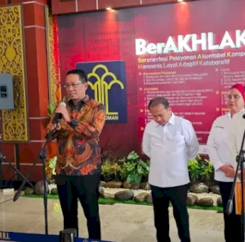 Menteri Hukum Terbitkan SK Kepengurusan PSI, Sosok &ldquo;J&rdquo; Masih Dirahasiakan, Sekjen Raja Juli: Mas Ketum yang Akan Umumkan!