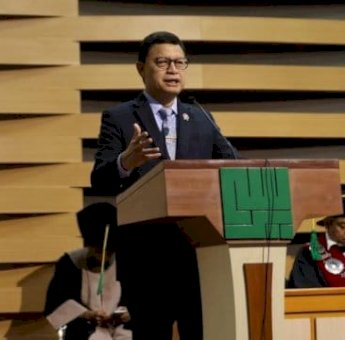 Taruna Ikrar Inspirasi Ratusan Dosen dan Wisudawan Universitas YARSI