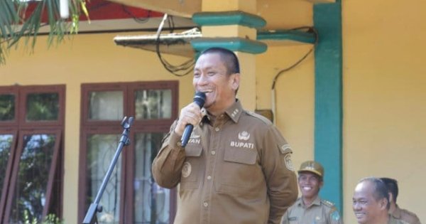 Bupati Ibas Dorong Siswa SMK Siap Kerja, Ungkap Rencana Bangun Universitas dan BLK di Lutim