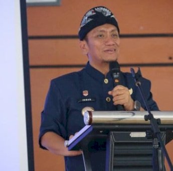 Bupati Lutim Ibas Buka Pelatihan Kehumasan Guru, Maksimalkan Kompetensi Praktis di Era Digital