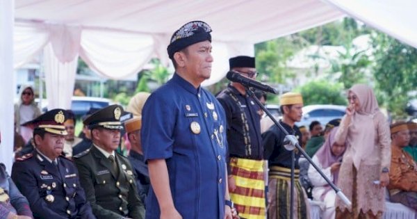 Pimpin Upacara HSP ke-97, Bupati lbas Ajak Pemuda Lutim Bergerak dan Bersatu