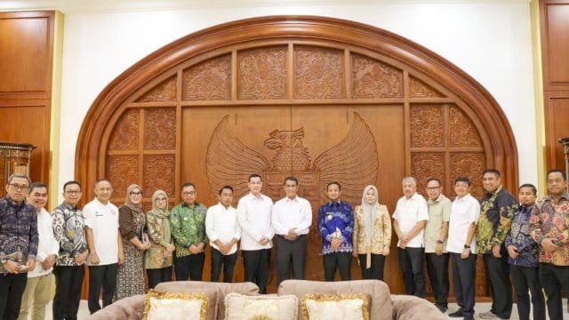 Bupati Sidrap, Syaharuddin Alrif menghadiri pertemuan bersama Menteri Pertanian Republik Indonesia, Andi Amran Sulaiman.