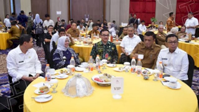 Bupati Sinjai, Hj. Ratnawati Arif, menghadiri Rakor Persiapan Konstruksi Sekolah Rakyat Tahun 2025.