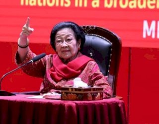 Megawati Ingatkan Pemerintah: Jangan Gampang Beri Gelar Pahlawan!