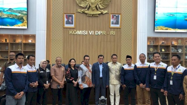Wakil Ketua DPRD Sulsel, Sufriadi Arif, didampingi Ketua Komisi D, Kadir Halid, mengikuti RDP bersama Komisi VI DPR RI di Jakarta.