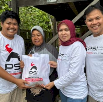 Konsisten Hadir di Tengah Masyarakat, Kader PSI Sulsel Tebar Kebaikan di Pinrang