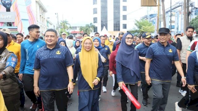 Wali Kota Makassar, Munafri Arifuddin, bersama Ketua TP PKK Makassar.